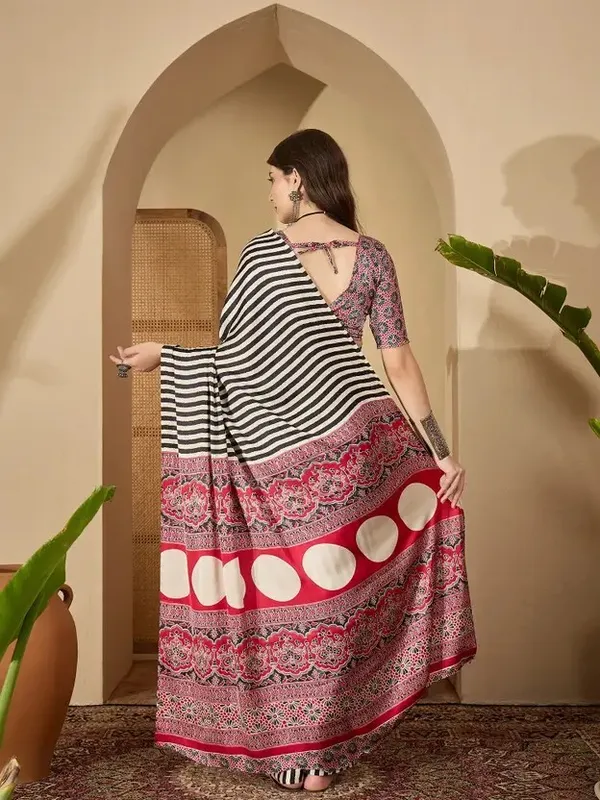 Ethnic_Pure_Soft_Chinon_Silk_Digital_Printed_Saree_with_Unstitched_Blouse_Piece_|_Bollywood_Style_Lightweight_Traditional_Wear_for_Women