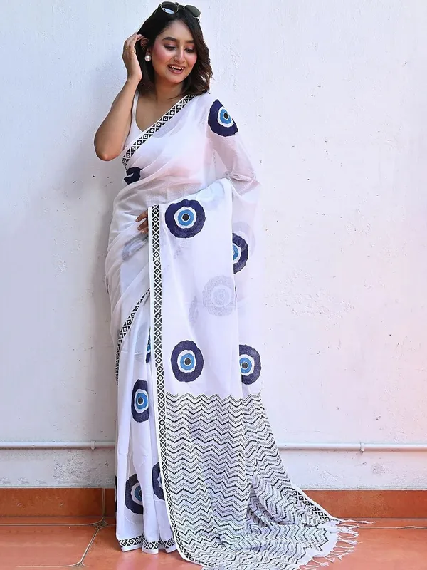 Ethnic_Pure_Soft_Georgette_Digital_Printed_Saree_with_Unstitched_Blouse_Piece_|_Bollywood_Style_Lightweight_Traditional_Wear_for_Women