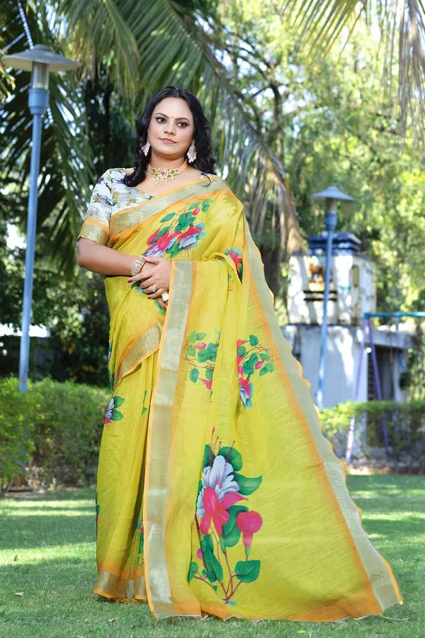 Ethnic_Pure_Soft_Cotton_Linen_Digital_Printed_Saree_with_Unstitched_Blouse_Piece_|_Bollywood_Style_Lightweight_Traditional_Wear_for_Women