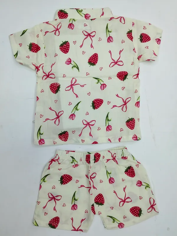 Multicolor_Muslin_Premium_Clothing_Set_For_Kids