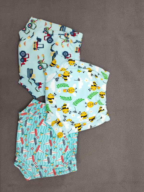 Multicolor_Cotton_Premium_Diapers_For_Kids