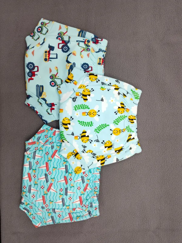 Multicolor_Cotton_Premium_Diapers_For_Kids