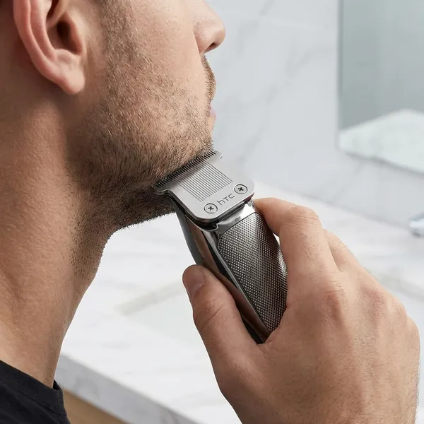 Htc_At_118_Rechargeable_Hair_Clipper_With_Iso_9001_Certification_Professional_T_Blade_Design