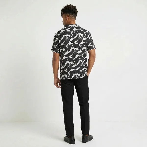 Jet_Black_And_Ivory_Breathable_Poly_Brushstroke_Short_Sleeve_Shirt_For_Men