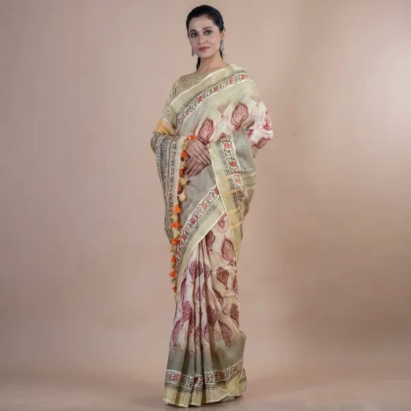 Elegant_Hand_Block_Printed_Saree_With_Printed_Border