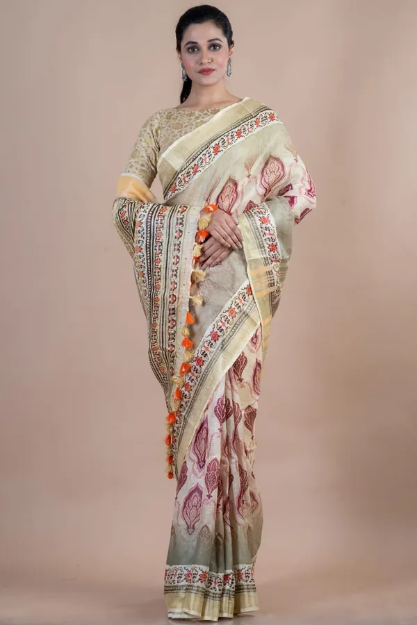Elegant_Hand_Block_Printed_Saree_With_Printed_Border