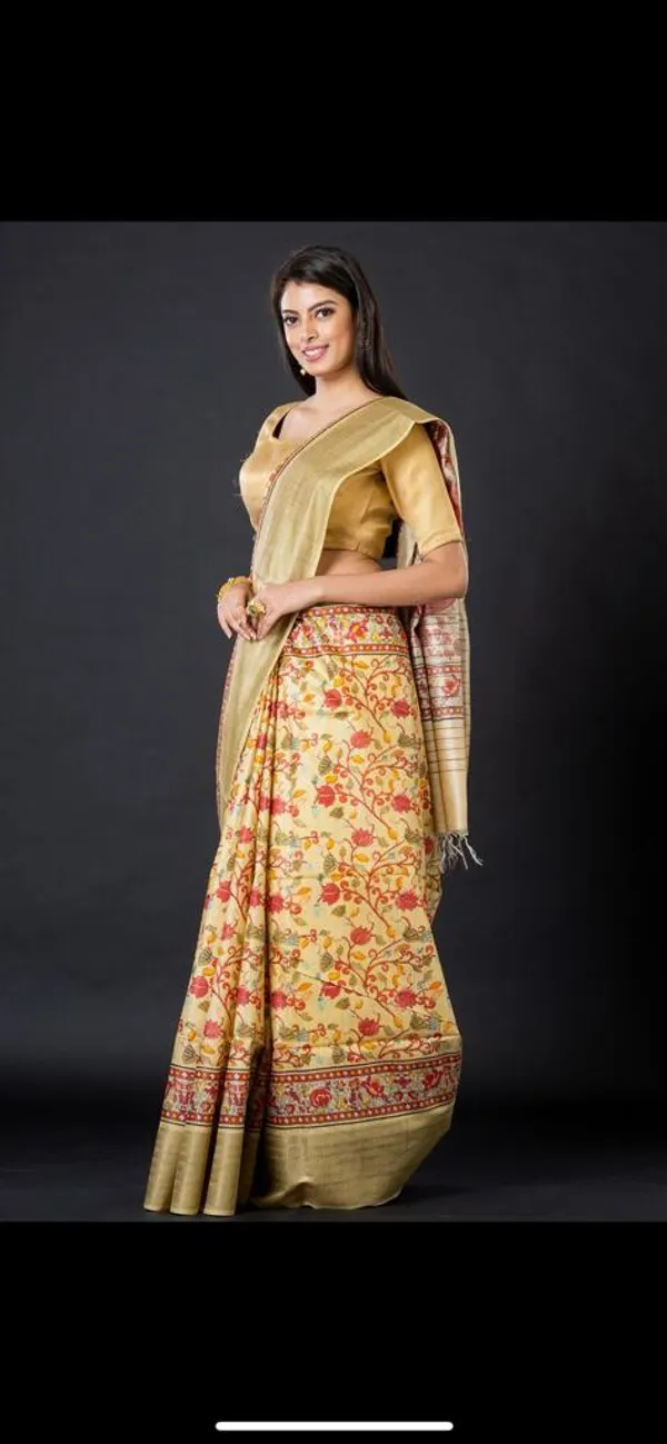 Beige_Floral_Printed_Silk_Saree_With_Golden_Border