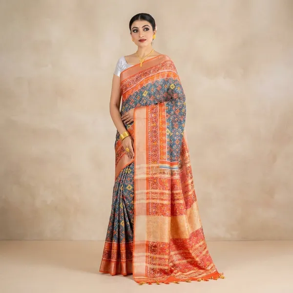 Traditional_Handloom_Silk_Saree_With_Woven_Border_And_Pallu