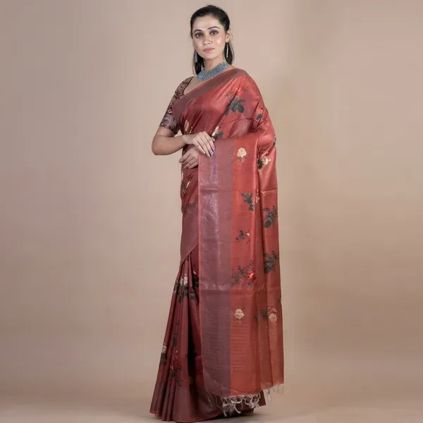 Elegant_Rust_Silk_Saree_With_Floral_Motifs_And_Printed_Blouse