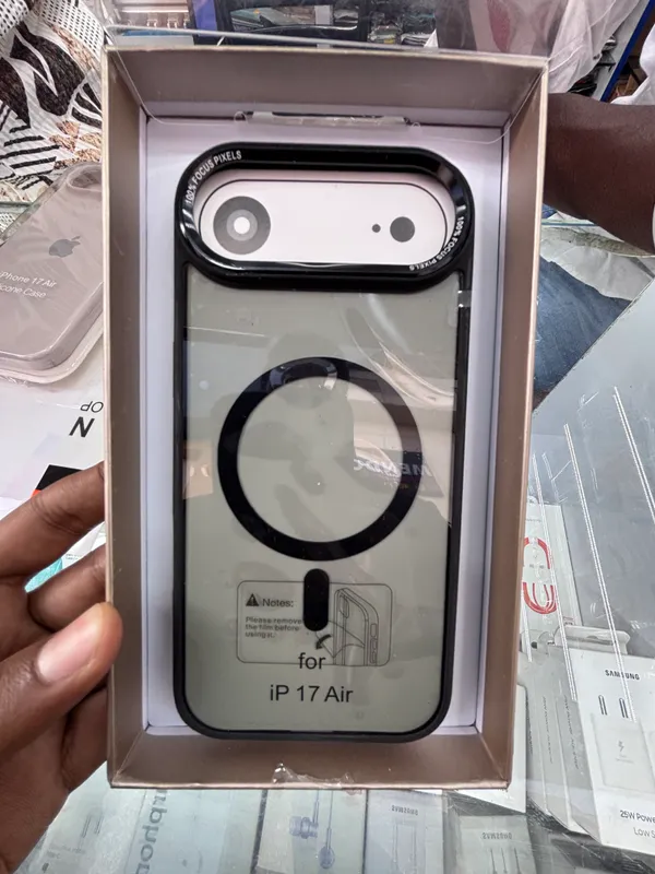 Black_High_Quality_Clear_Plastic_With_Black_Reinforced_Bumper_Premium_Phone_Case_For_Iphone