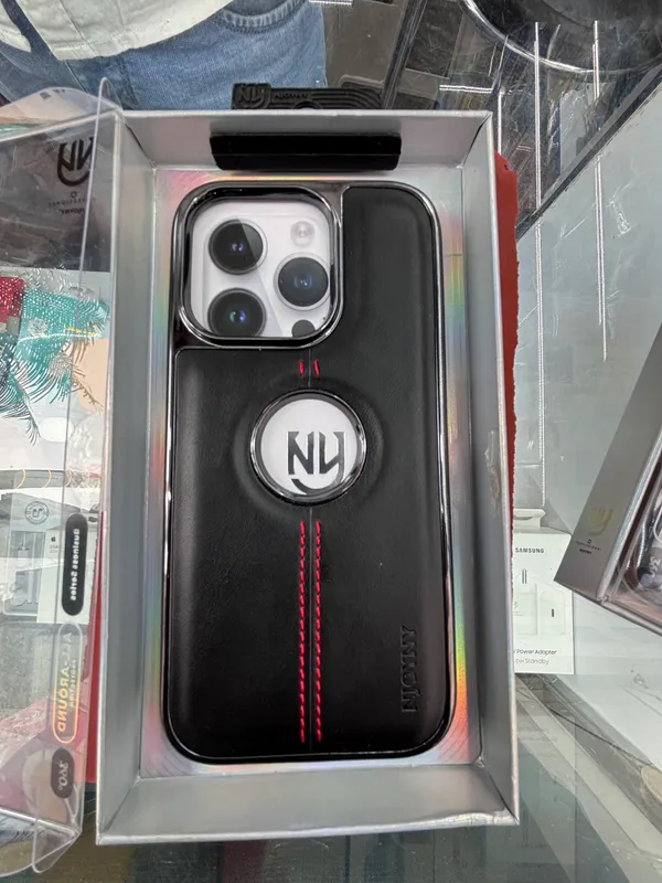 Black_Silicone_Premium_Phone_Case_For_Iphone