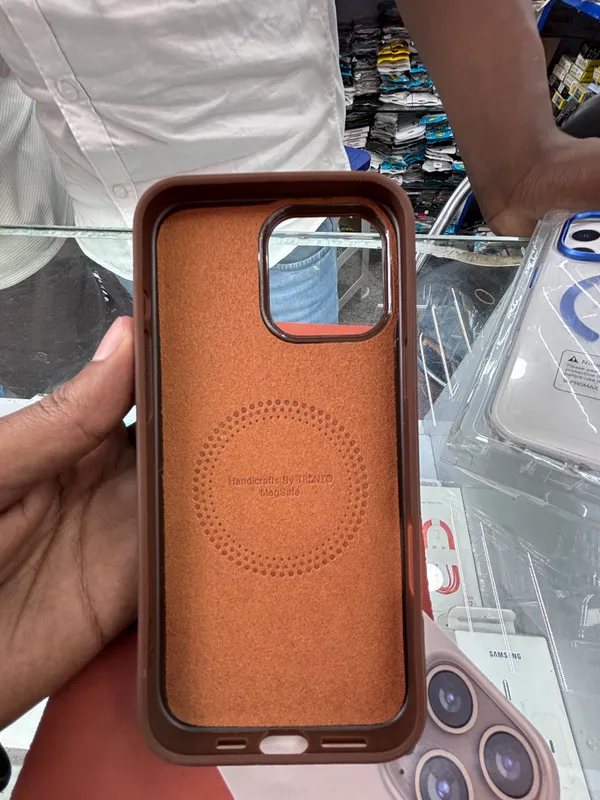 Brown_Leather_Premium_Back_Case_For_Iphone