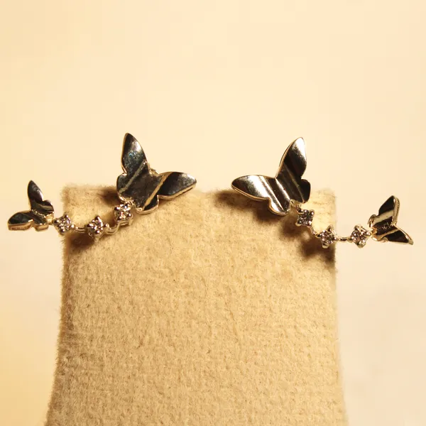 Vihara_Flutter_925_Silver_Earrings_For_Women