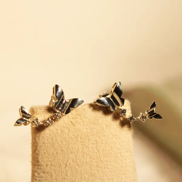 Vihara_Flutter_925_Silver_Earrings_For_Women
