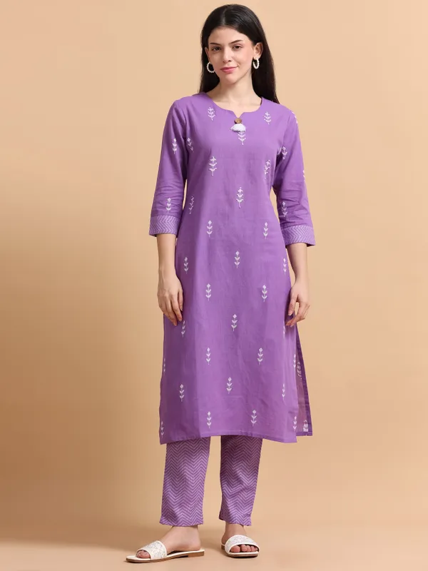 Purple_Foil_Print_Kurta_With_Pants_Set_And_White_Embroidered_Cotton_Kurta_Set_For_Women