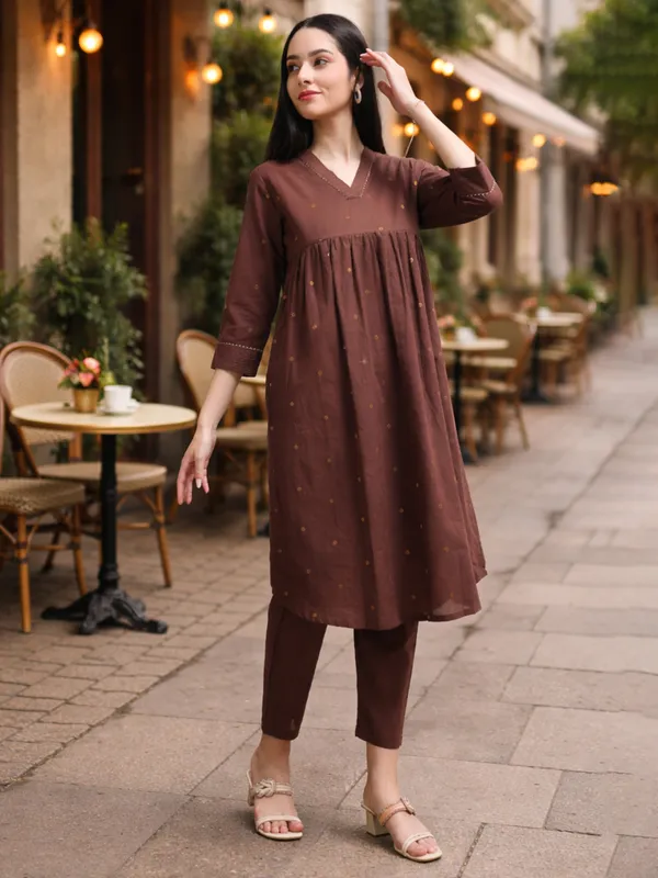 Brown_Embroidered_Knee-Length_Kurta_With_Pants_For_Women