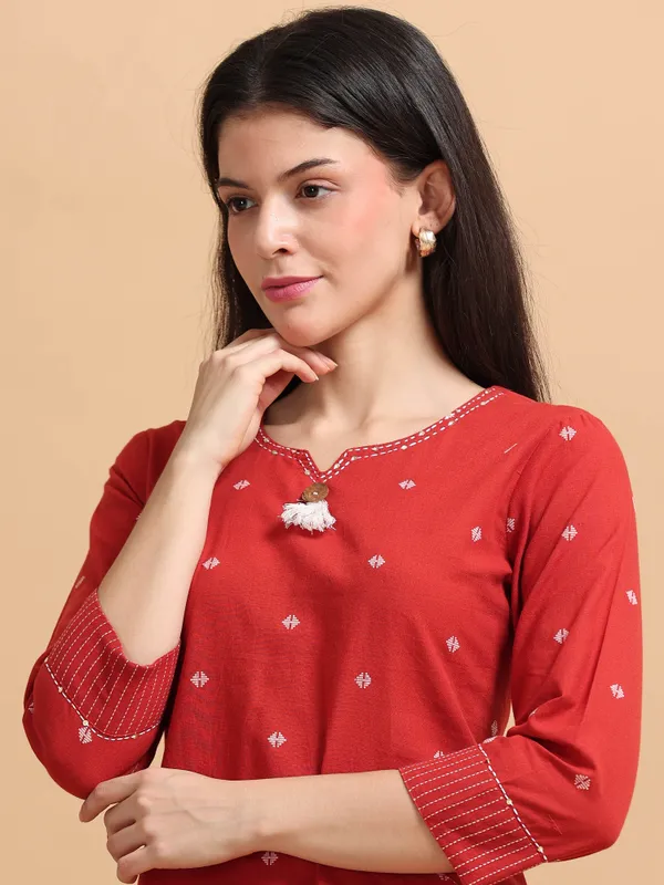 Red_Cotton_Kurti_With_Striped_Pants_Set_For_Women