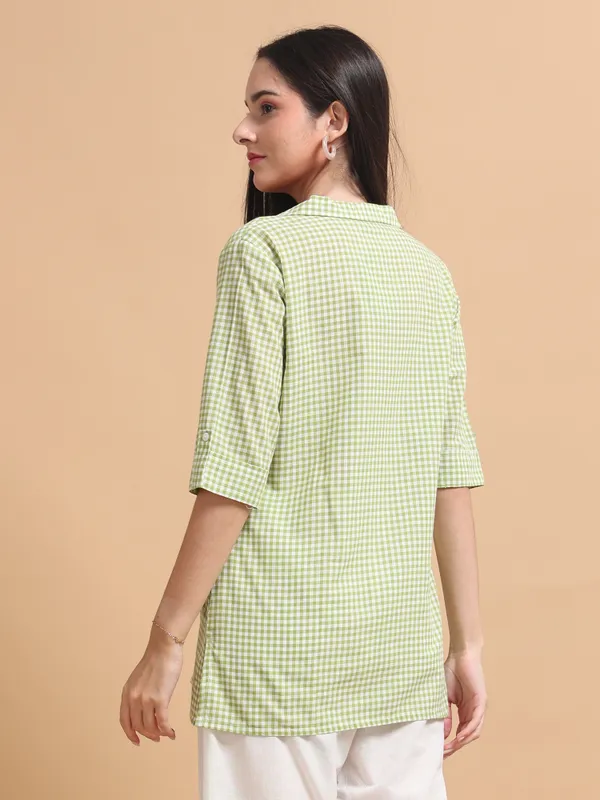 Green_Gingham_Check_Collared_Button-Down_Shirt_For_Women