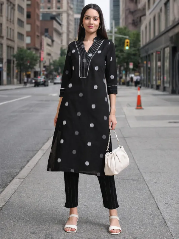 Black_Polka_Dot_Kurta_Set_With_Embroidered_Neckline_For_Women