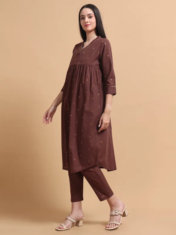 Brown_Embroidered_Knee-Length_Kurta_With_Pants_For_Women