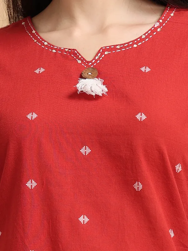Red_Cotton_Kurti_With_Striped_Pants_Set_For_Women