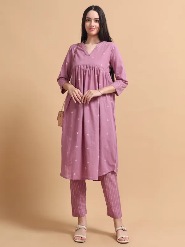 Dusty_Pink_Embroidered_Kurta_And_Pant_Set_For_Women