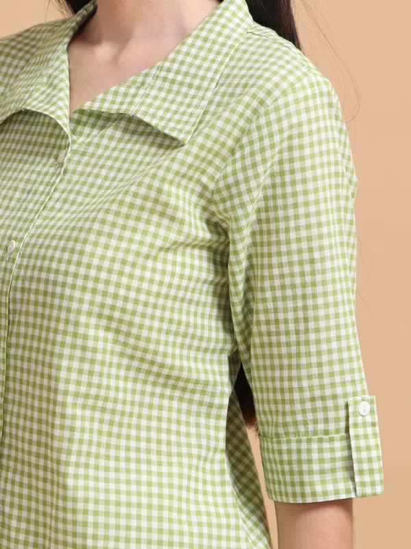 Green_Gingham_Check_Collared_Button-Down_Shirt_For_Women