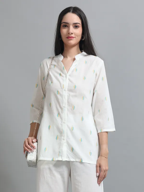 Purple_Foil_Print_Kurta_With_Pants_Set_And_White_Embroidered_Cotton_Kurta_Set_For_Women