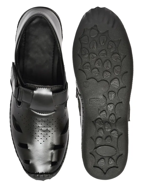 Black_Synthetic_Leather_Closed_Toe_Sandals_For_Men