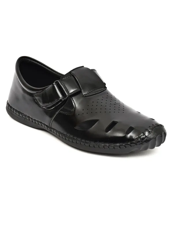 Black_Synthetic_Leather_Closed_Toe_Sandals_For_Men