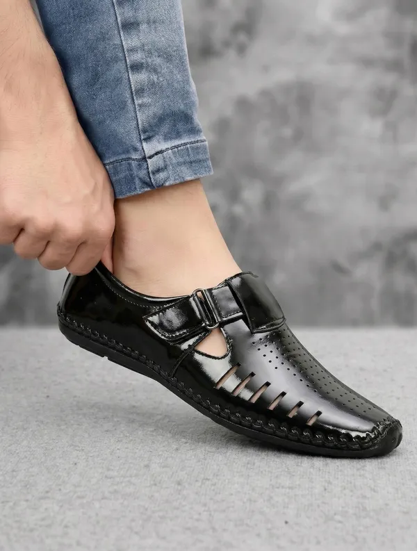 Black_Synthetic_Leather_Closed_Toe_Slip_On_Sandals_For_Men
