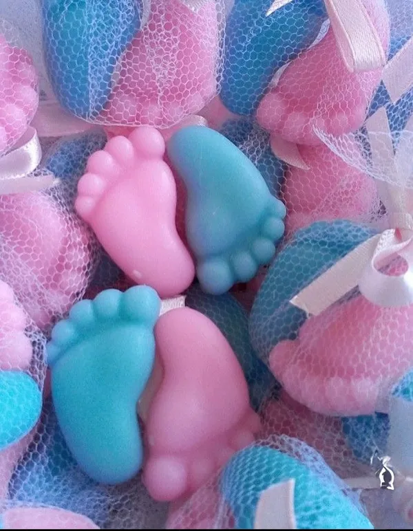 Baby_Foot_Shaped_Soap_Set_-_Pink_And_Blue_(Pack_Of_4)