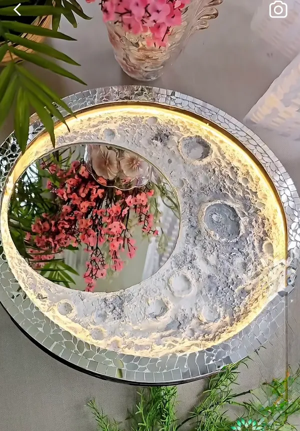 Decorative_Moon_Phase_Mirror_Tray_With_Led_Lighting