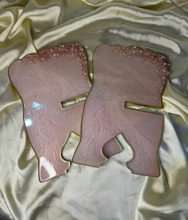 Elegant_Pink_Resin_Gita/Quran_stand_With_Golden_Glitter_Edges_-_Set_Of_1