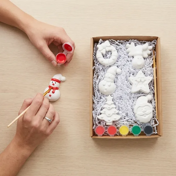 Diy_Christmas_Ornament_Painting_Kit_-_Set_Of_6_Festive_Designs_With_Paints