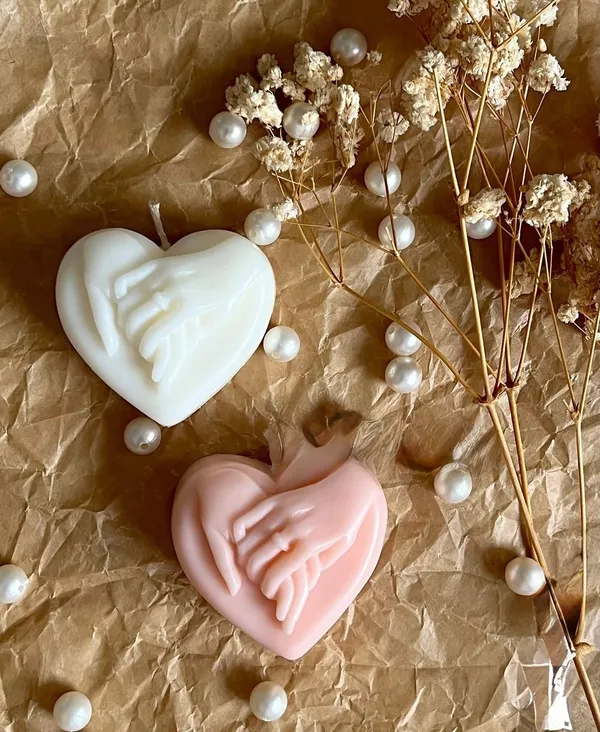 Handmade_Heart-Shaped_Soap_Set_-_Pink_&_White_With_Wing_Design