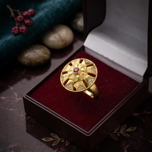 Gold_Alloy_Floral_Disc_Ring_For_Women
