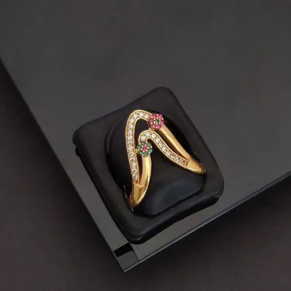 Gold_Alloy_VShaped_Ring_For_Women