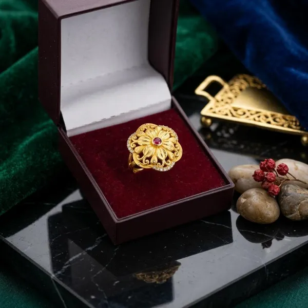Gold_Alloy_Floral_Ring_For_Women
