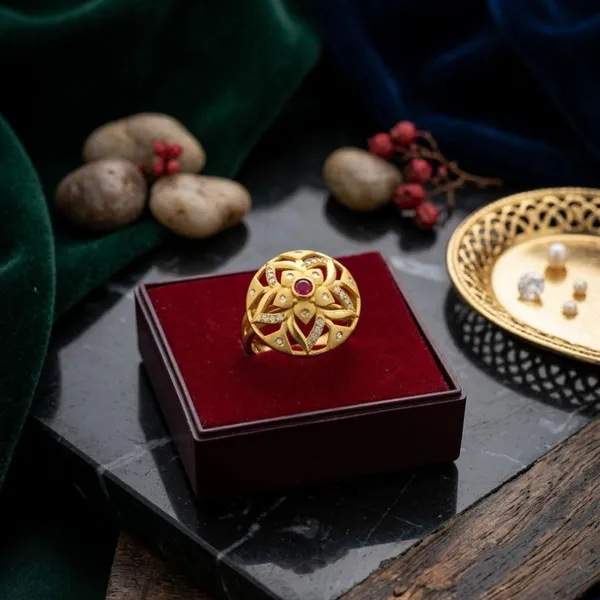 Gold_Alloy_Floral_Ring_For_Women