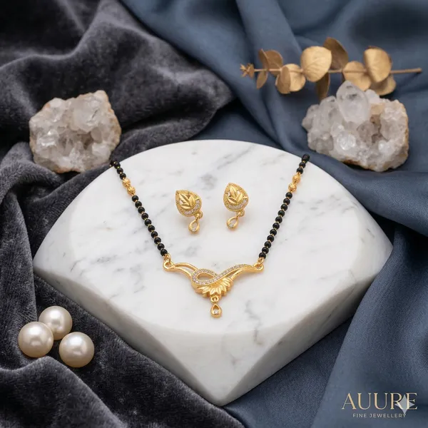 Gold_Alloy_Necklace_Set_with_Earrings_For_Women