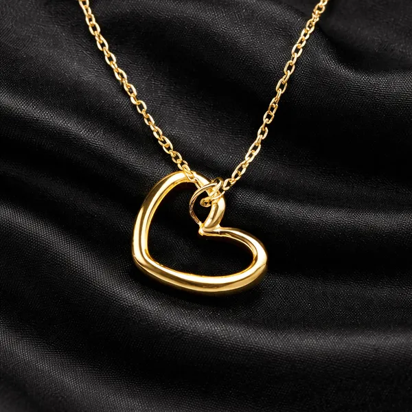 Elegant_Heart_Pendant_Necklace_-_Stainless_Steel_Gold-Tone_Chain