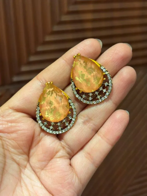 Aabroo_Peach_Marble_Glow_Earrings