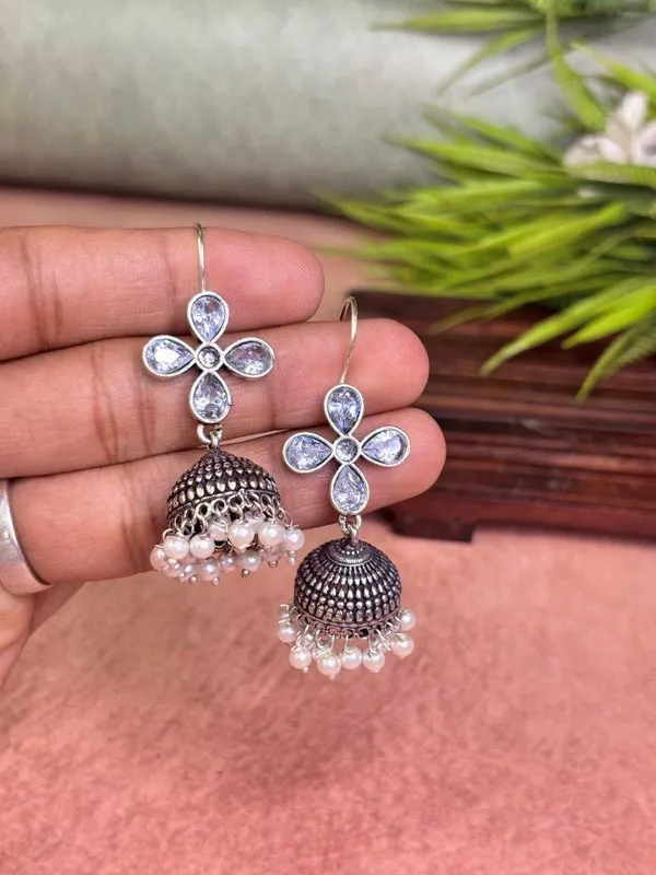Aarini_Blush_Bloom_White_Earrings