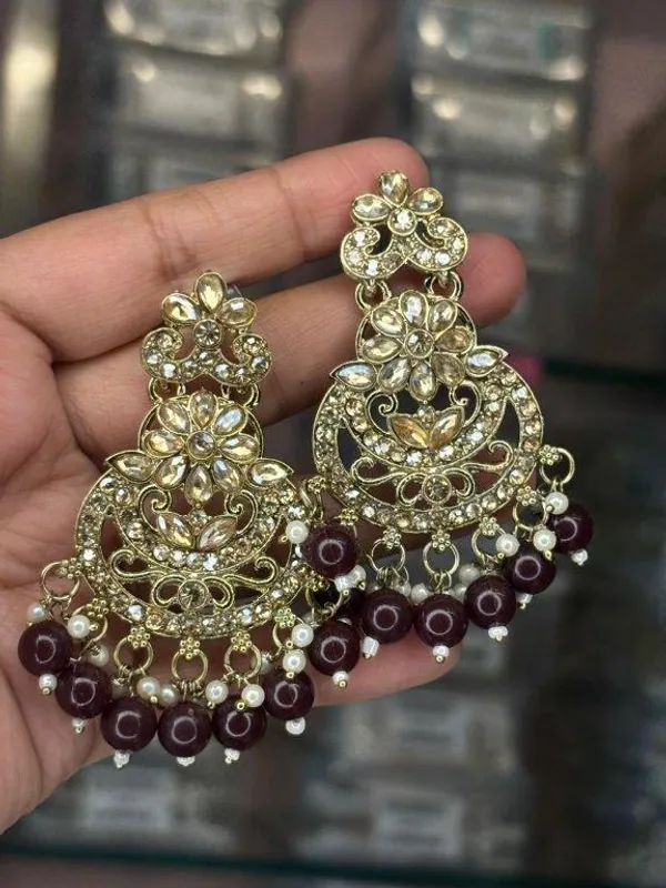 Aarohi_Brown_Charm_Earrings