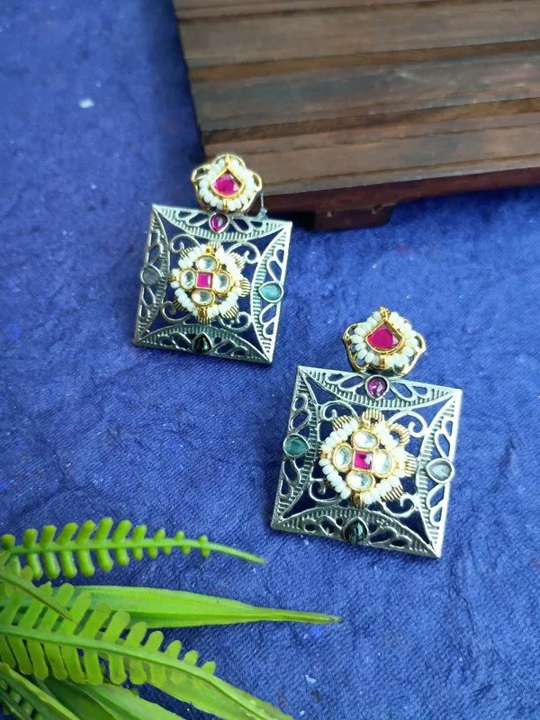 Dual_Tone_Red_&_White_Paachi_Stud_Earrings_|_Indian_Shringar