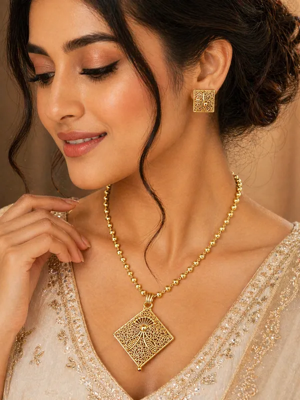 Indian_Shringar_Gold_Finish_Copper_Necklace_Set_|_Jhali_Daar_Matar_Mala_with_Matching_Earrings_|_Traditional_Ethnic_Jewelry