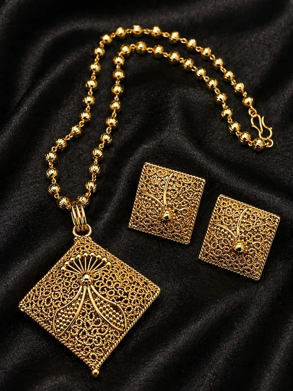 Indian_Shringar_Gold_Finish_Copper_Necklace_Set_|_Jhali_Daar_Matar_Mala_with_Matching_Earrings_|_Traditional_Ethnic_Jewelry