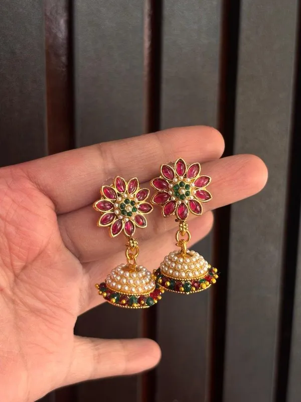 Gulnaar_Heritage_Kundan_Jhumka_Earrings