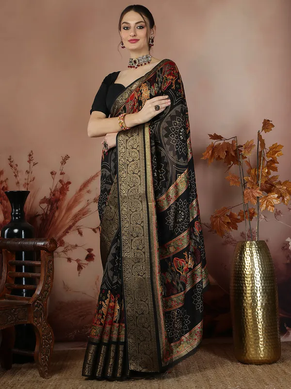 Indian_Shringar_Black_Banarasi_Silk_Saree_with_Woven_Floral_&_Traditional_Motif_Design_and_Unstitched_Blouse_Piece